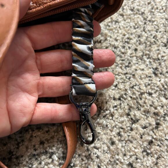 Lug Charter Classic VL Convertible Tote Bag Vegan Leather Brown Tan - Picture 9 of 11